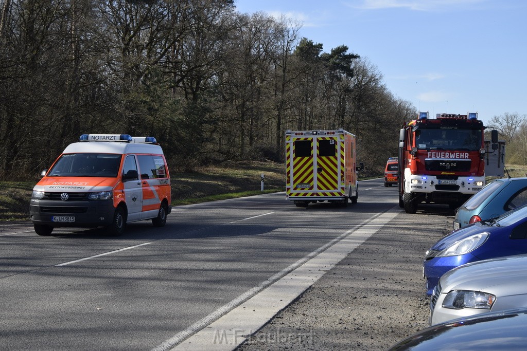 Schwerer VU Krad Fahrrad Koeln Porz Alte Koelnerstr P028.JPG - Miklos Laubert